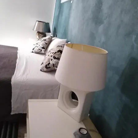 Apartment Trastevere Corner 8 *